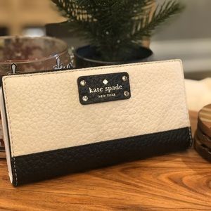 Kate Spade Slim Bifold Wallet